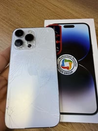 آيفون ١٧ برو ماكس • ايسم برتقالي • بطارية ٩٩٪