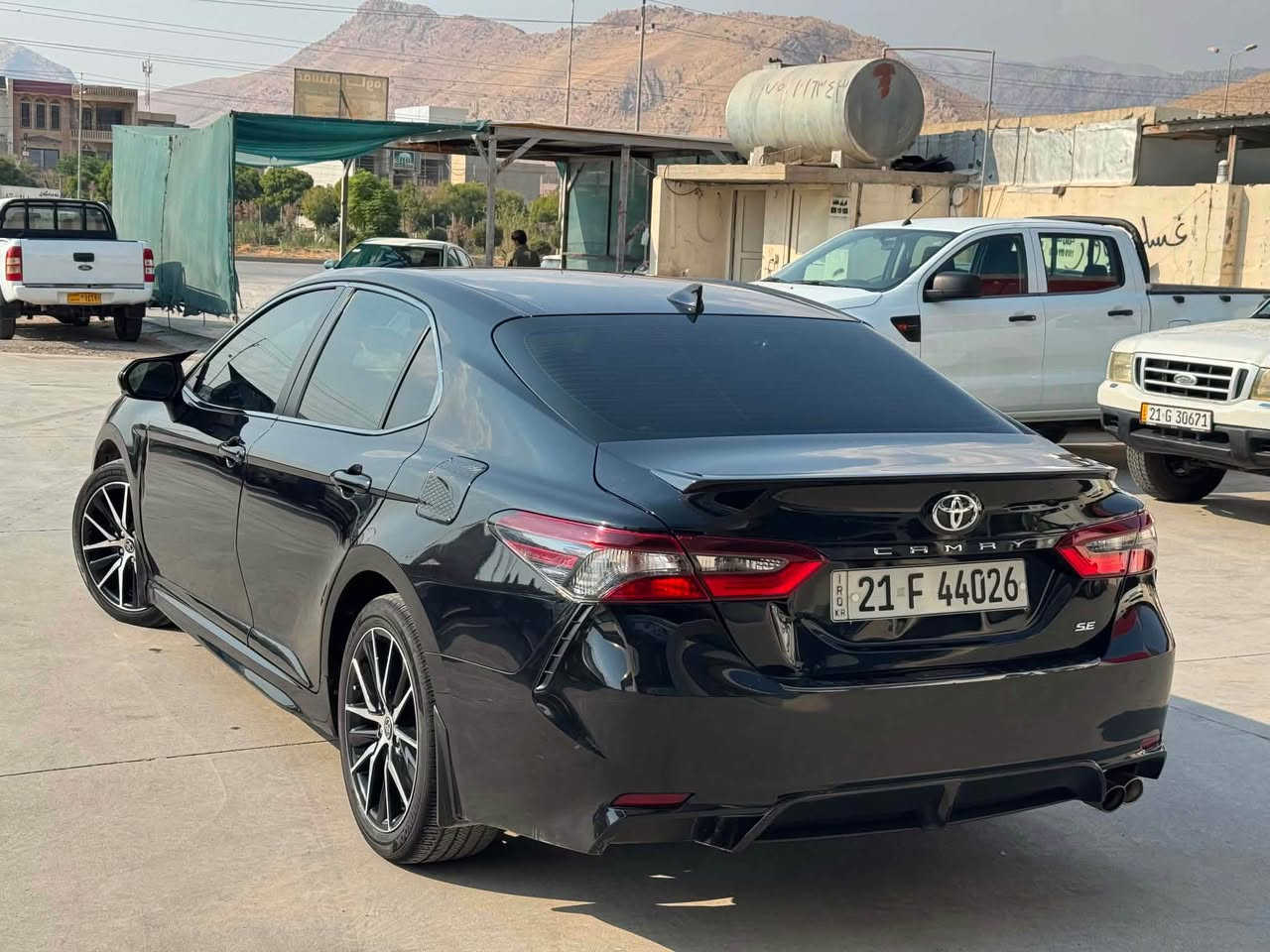 بسم اللّٰه الرحمن الرحيم
بەناوی خودای گەورە 
Toyota camry 2022
تۆیۆتا کامری مۆدێل ٢٠٢٢
مواسەفات SE 
دەبل ئەکسل AWD
85 mil ڕۆشتووە 
چوار مۆدی لی خورین
Eco Normal Sport 
گێر ئۆتۆماتیک گێر لە سوکان گێر سپۆرت کوشن کارەبای کوشن جلد بەسمە ئاوینە ڕادار 
سەیارەکە زۆر زۆر جوان و پاکە گیر مەکینە کارەبای هەموو گیانی بە شەرت 
سەیارەکە زۆر زۆر جوان و پاکە کامیل سیرفزی بۆکراوە کارپلەی تەحدیل سورحە شاشە کامیرا لایت لید و حەدەسە
ڕادار بەردی سالەنسا بە شەرت 
سەیارەکە بۆنیت و چەمەلاخی سەکن بۆیاخە کەمیک ناوی گرتوە قرنجیکی کەمی هەیە 
ئەرباگ سوکان و شان تەقیوە سیستەم
 سەیارەکە توند و تۆڵە هەموو شتێکی بە شەرت چوار تایە و ویلی لۆکی لە ژیرە هەموو شتێکی بیلادیە و بەشەرت  هەموو شتێکی بە شەرت 
سەیارەکە بە شەرتی وەکالە و بەناو کردن رەقەم سەنەوی تازەیە 
ناونیشان ڕانیە حاجیاوا 
فایبەر وەتس ئەپ 
***********
*********** السليمانية, العراق
