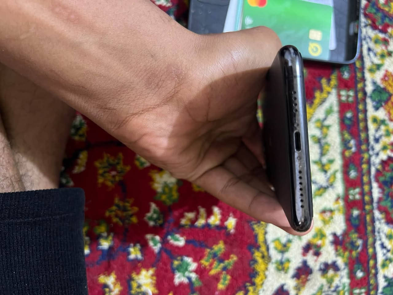 آيفون ١١ برو ماكس • ٢٥٦ • بغداد العبيدي
