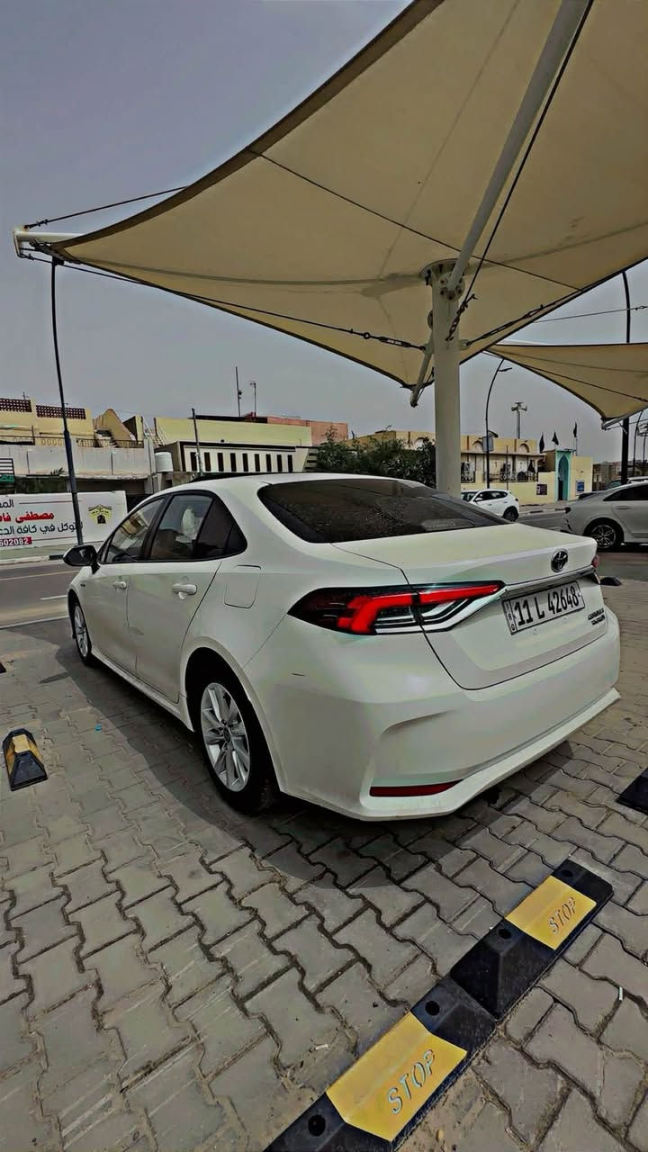 ♦️️تويوتا كورلا     ( 2023 )
فتحة سقف، جلد اسود اصلي، دركة خياط، مسند وسطي متحرك. 

السعر  ( 128 ) 

المواصفات 👇

🔵محرك 1.8 لتر VVT هايبرد
🔵كير بوكس اوتوماتيك 6 سرع 
🔵تشغيل ذكي ( بصمة ) 
🔵شاشة apple car play and android auto
🔵كامرة خلفية دوارة 
🔴رادار تحديد مسار ومانع تصادم ‼️
🔵 دشبول ديجتال 
🔵تبريد قطعتين 
🔵 فتحة سقف ( سلايد روف )
🔵 لايت أمامي وبروجكتر  LED ‼️
🔵 بك لايت LED‼️
🔵 تحكم ستيرين 
🔵 اوتو لايت
🔵 اوتو هولد
🔵 نظام ABS 
🔵هاند بريك كهرباء 
🔵نظام التحكم بالانارة الخارجية

🔵كرسي كهرباء ٣ حركات 
🔵قبضة مقود جلد 

🔵حساس ضغط الاطارات
🔵 وضعيات قيادة 
🔵مانع انزلاق 
الاستفسار  اتصال فقط 
(***********).  
 علمن السياره اقصاد 
سياره كفاله عامه من الزلغ فقط طخه خشم البنيد فقط ع كد صبعين فقط ….
