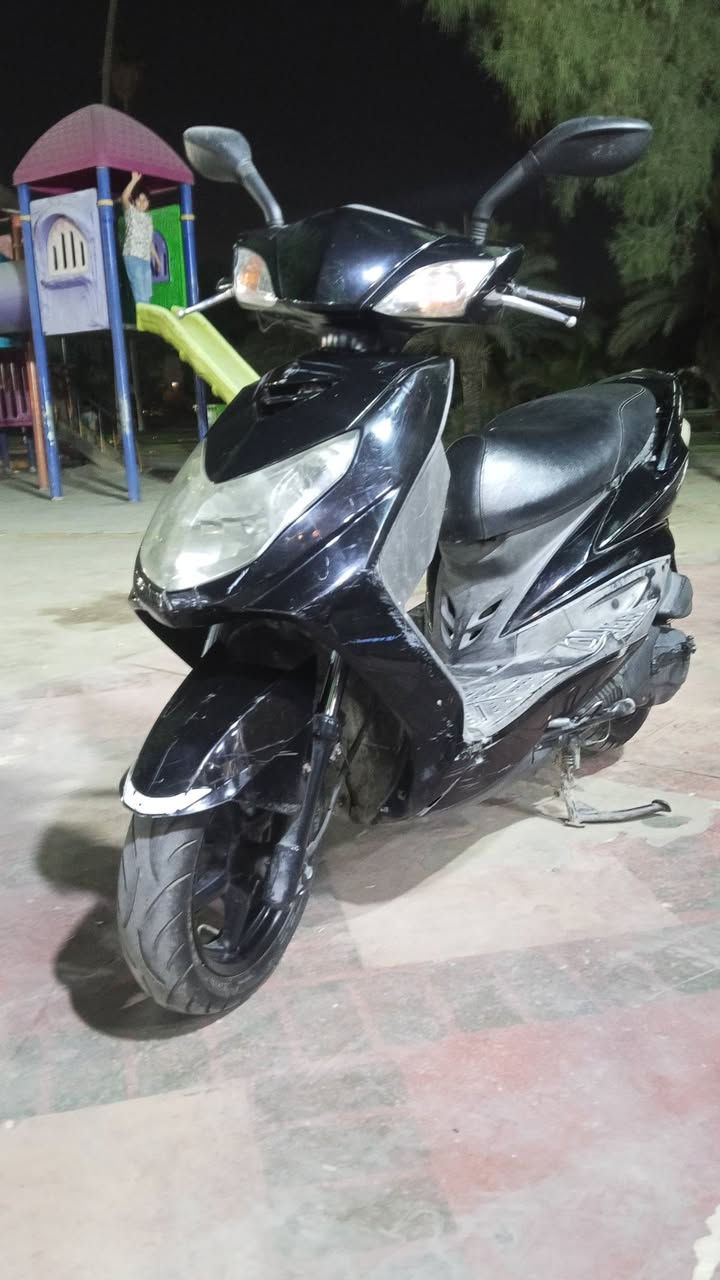 سكنس ياباني نوزل الدراجه فول بيها بس قبق بانزين نقص جيب فيتر وتعال السعر 850  بغداد الكرخ غير متوجد فيس اتصال ***********
