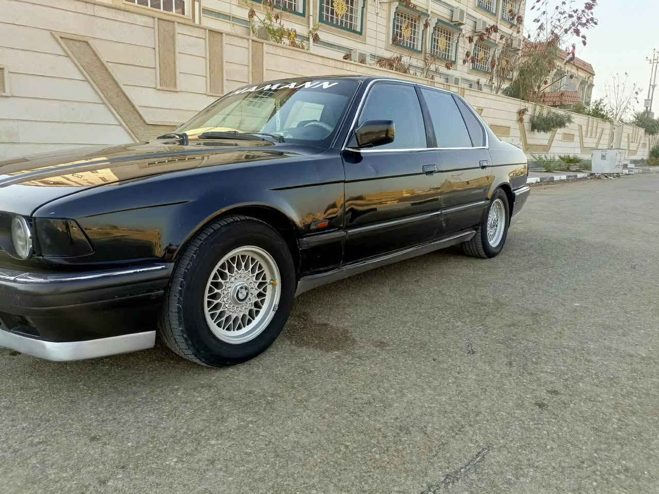 السلام عليكم
بي ام حجم 730
الموديل 1991 سنوويه لل2029 تحويل مباشر 
مكينه ثمانيه V8 كير تمساح مكينه وكير كفاله 
تخم تاير جديد حداده جديده مصبوغه عام جماليه بدون حادث نضام تشغيل عن بعد وشاشه تاب وكامره العنوان بصره قضاء المدينه السعر 65 وبيهه مجال ***********
