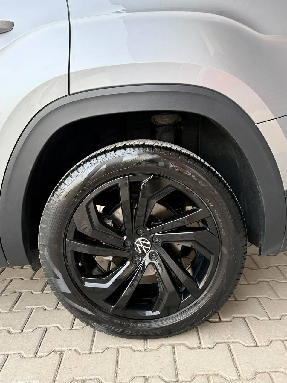 للبيع 
Volkswagen Atlas SE-TECHNOLOGY 2022 AWD
وارد أمريكي 🇺🇲
رقم الشاصي مُرفق: 1V2KR2CA1NC516144
سعر بلاشسسس مناسب جدا  💫
نص بوند صبغ بس بدوون دواخل 
ممحرک ٦ سلندر   ٣،٦ مرغوب
بانوراما 👍🏼
دفع رباعی 💪🏾
کشن vip
7 راکب 
کیج الکترونی  😎
ارباک تاک رجع بلادی 
كشنات جلد + تدفئة + + كشن السائق كهرباء 
حساسات أمامية + خلفية
شاشة تدعم Apple CarPlay + Android Auto لاسلكي 
شاحن لاسلكي 
تبريد 3 قطع 
مرايات جانبية شفط + عليها نقاط عمياء
تشغيل عن بعد 
٦٣ الف ماشیە 🤔
رقم هاتم 
***********
مکان سلیمانیە
