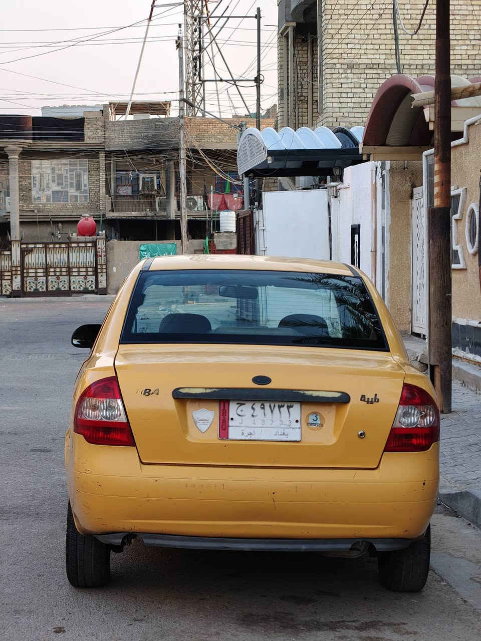 سلام عليكم
سيارة طيبه موديل 2016🚕 سنوية لحد 2028 سيارة حلوه نظيفة مال بيت صدر جديد تايرات نظيفة مكفولة من الضربة بيها بس تكحيلات بسيطة ورصعات بسيطة وبيها خيط بخار خفيف
 مكاني_بغداد_زعفرانية 📍
السعر 35💸 وبيها مجال قليل حك الجيه 
رقمي:***********
