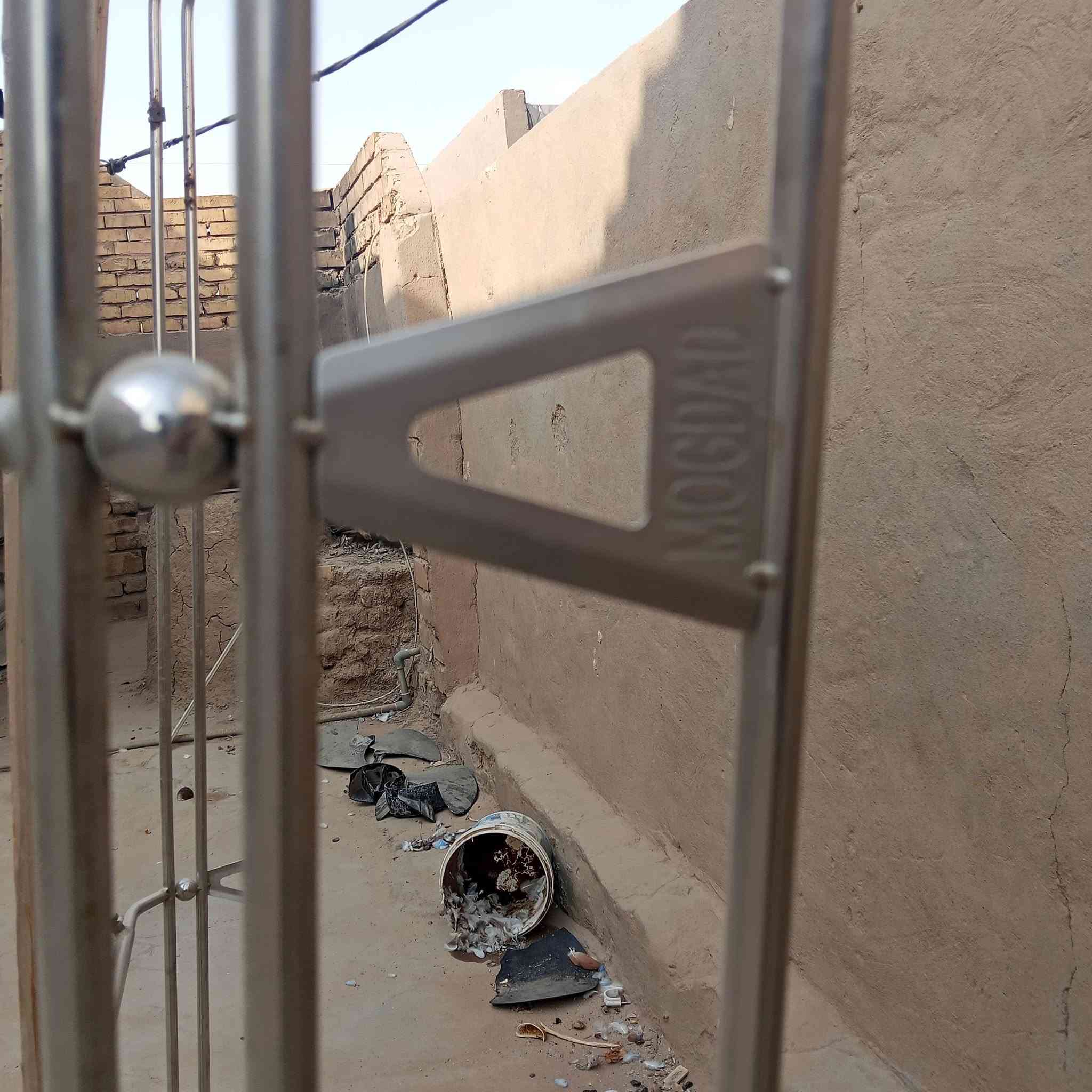 السلام عليكم سيبايه ستيل مال توك توك نوعيه مقداد وسبير  نص عمر السعر ثنينهن 100قفل المكان حله للاستفسار الاتصال ***********2

