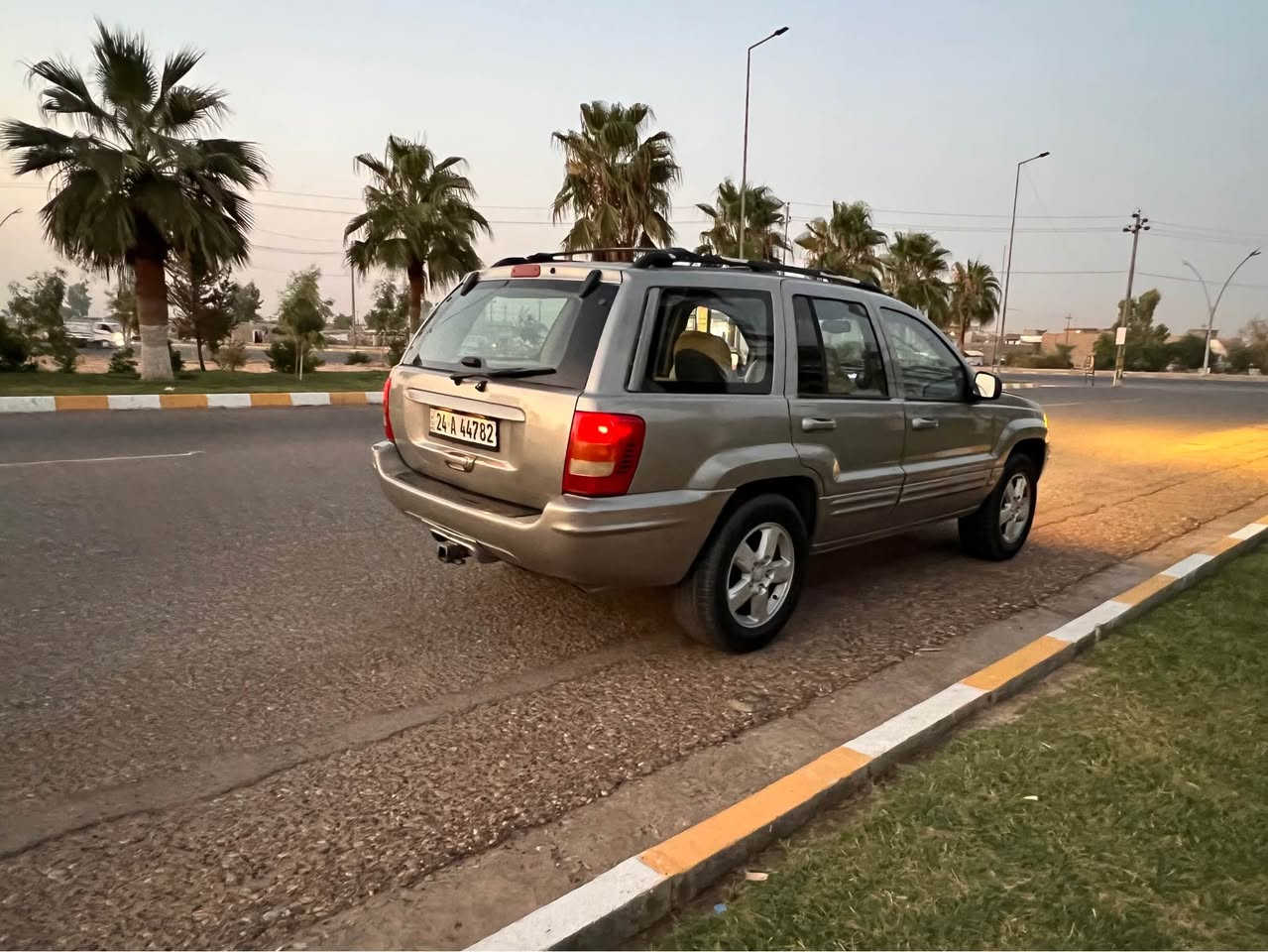 جيب شيروكي موديل 2000 رقم شمال دهوك جديد كير محرك بط اوتماتيك تبريد شغال صبغ احزام جماليه بدون حادث كير محرك تبريد شرط دبلات صدر جديد سعر 65 مكان كركوك 
***********اتصال كركوك, العراق
