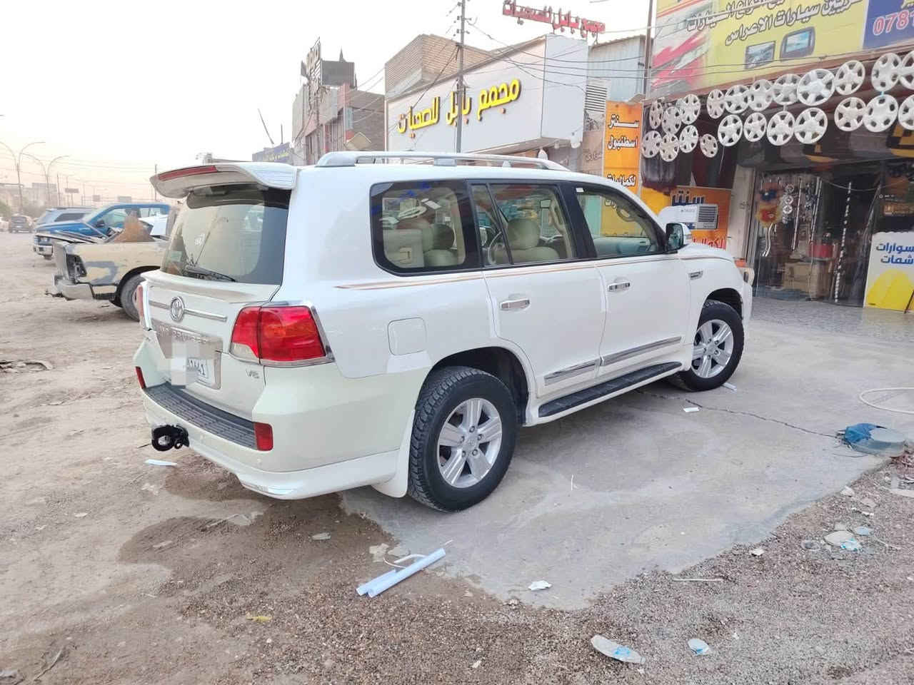 لاندكروز GXR • ٢٠١٣ • رقم بغداد