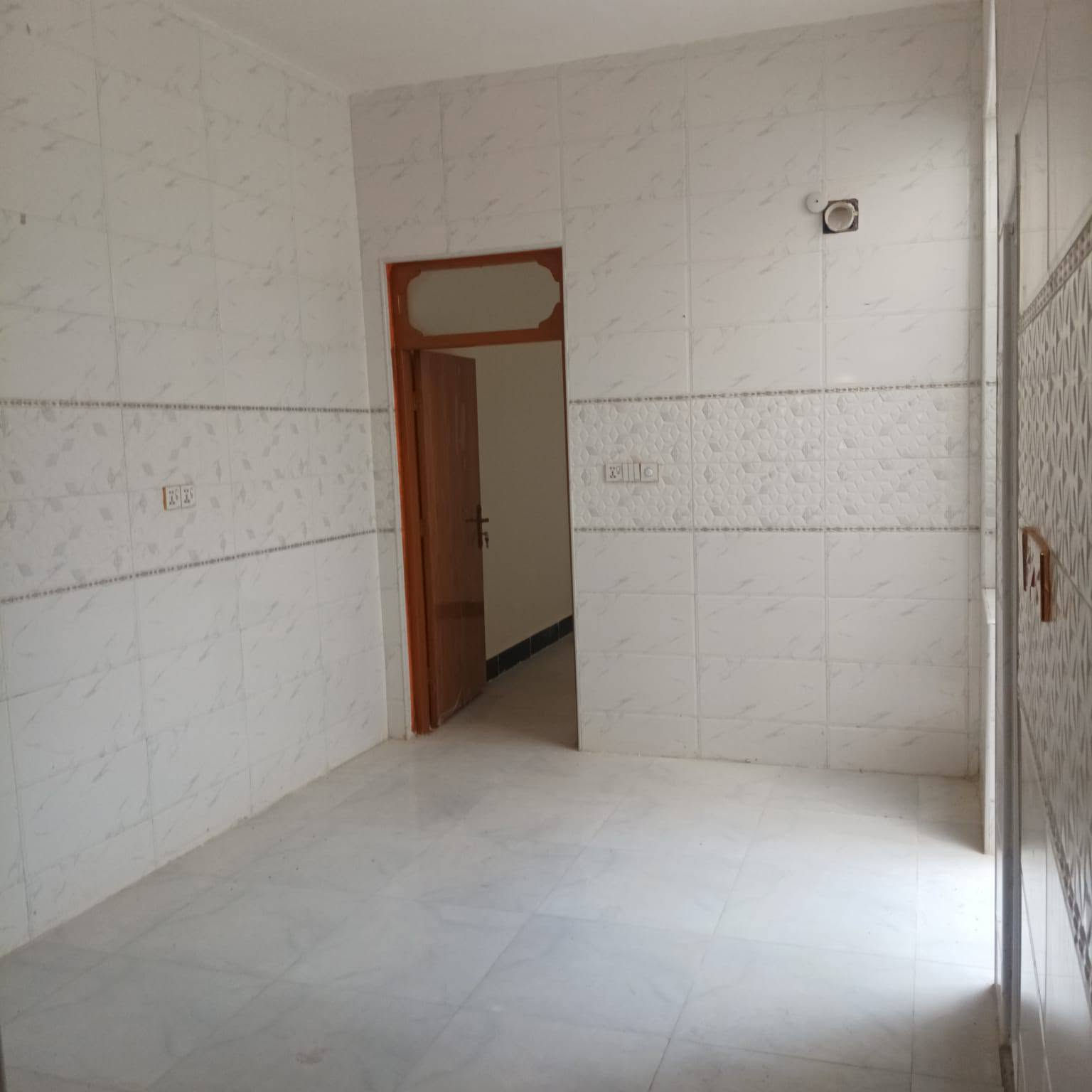 النداء النجف • ١٠٠م • طابق ونص
