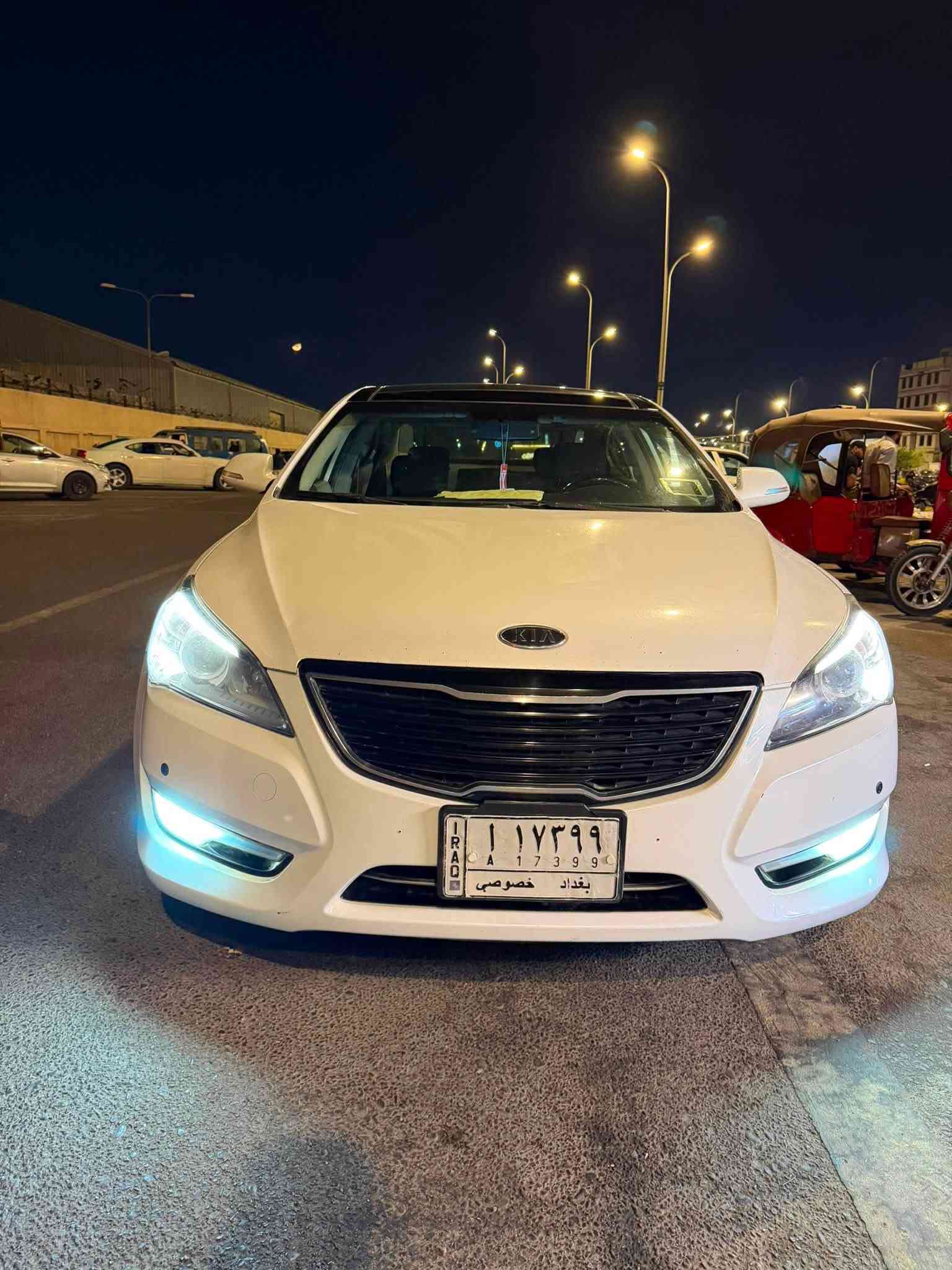 2011 خليجي فول مواصفات 
مكفوله  من الصبغ فقط بارد مكانين
اطارات جدد 
تبريد ميكانيكي 
بصمتين
بغداد باسمي 
محرك وكير مكفولات 
حداديه حاله جيده
*********** 
السعر 100 وبيه مجال
