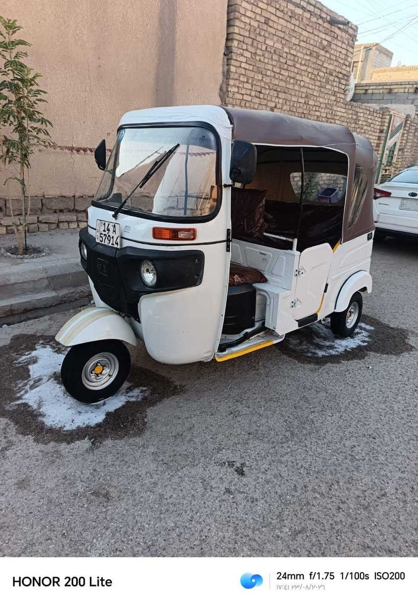 للبيع 22 شهر 10 جاهزه من كلشي رقم وتحويل ثاني يوم هزه جديده محرك ناعم دراجه جاهزه مال جناي مكان الناصريه شراي يتصل والسعر 7 لو بيها مجال ***********
