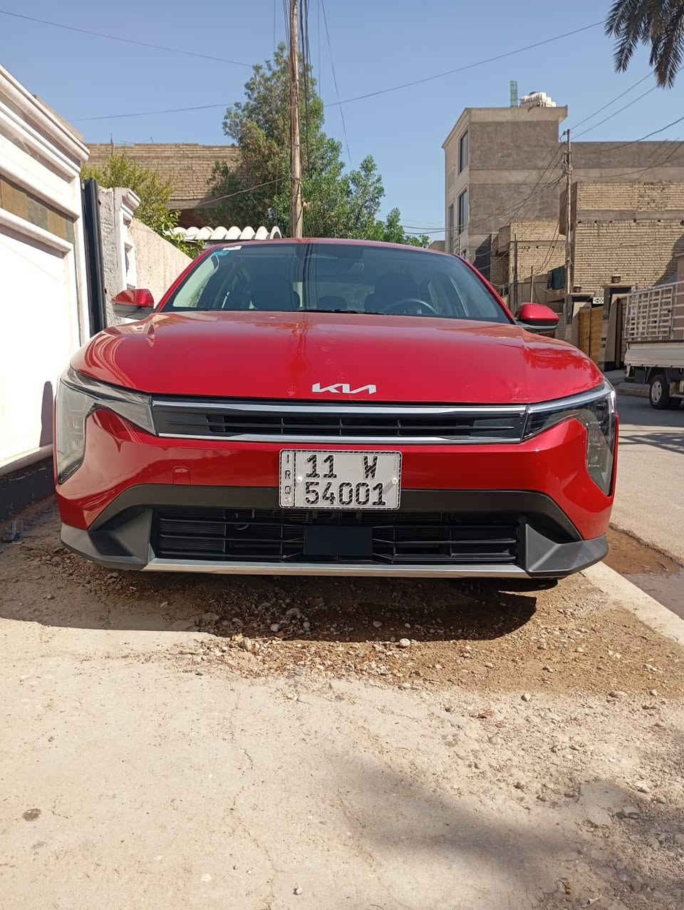 السلام عليكم 
للبيع كيا K4 دخول جديد 2025 

حجم المحرك 2000 دوش 
المسافة المقطوعة 38 الف كيلو متر وليس ميل

ضرر السيارة 
صبغ جاملغ الأمامي فقط جهة السايق بدون تبديل وبدون دواخل شرط 

المواصفات
بصمة 
تشغيل عن بعد
هندبريك دكمه
شاشة كبيرة متصلة ديجتال
لايت LED
قيادة ذاتية
كامرة دوارة
رادار تعديل المسار
وبعد بيها هواي مواصفات معروفة
مانع انزلاق وغيره

سعرها 170 وبيها مجال قليل

***********
العنوان بغداد
