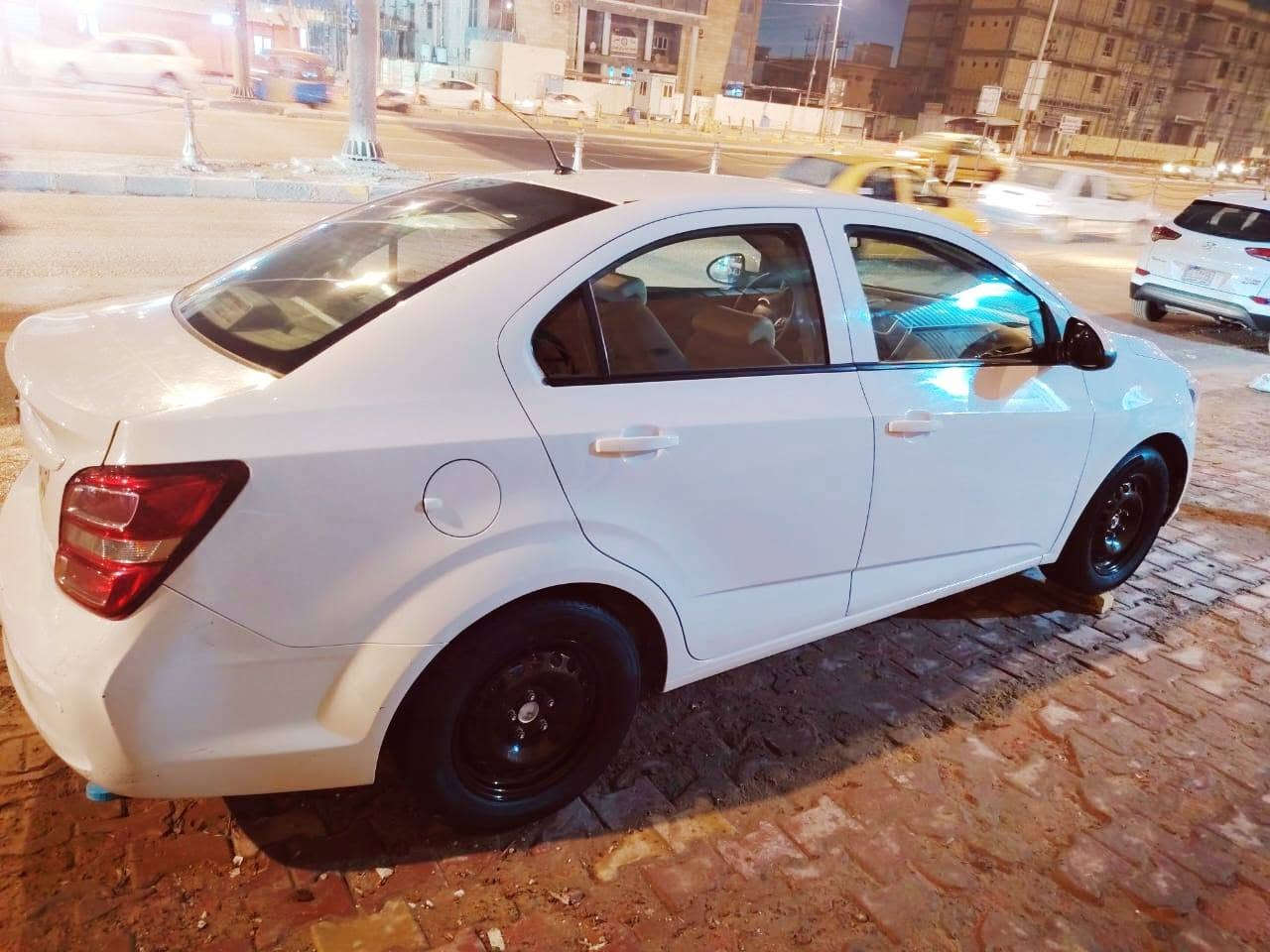 أعلان للبيع فقط 
افيو  موديل19.  بيها قطعتين تبديل باب والجاملغ  في الجانب الايسر تبديل   بدون دواخل  تخم تاير جديد تحكم ستيرن جام كهربائي محرك وكير كفالة وحدادية ٩٠ بالمية
و شرط ابيع على الفحص  بيع مستعجل والله وأقل من سعرها
 مكان السيارة في ميسان  
للمعلومات اكثر اتصل 
‏‪***********
