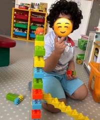 🏡 حضانة منزلية 🏡 يسرني احتضان طفلك خلال فترة عملك   ​حيث يقضي وقت ممتع...