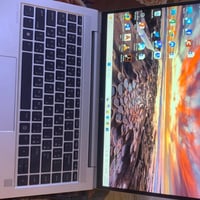 لابتوب • للبيع فقط