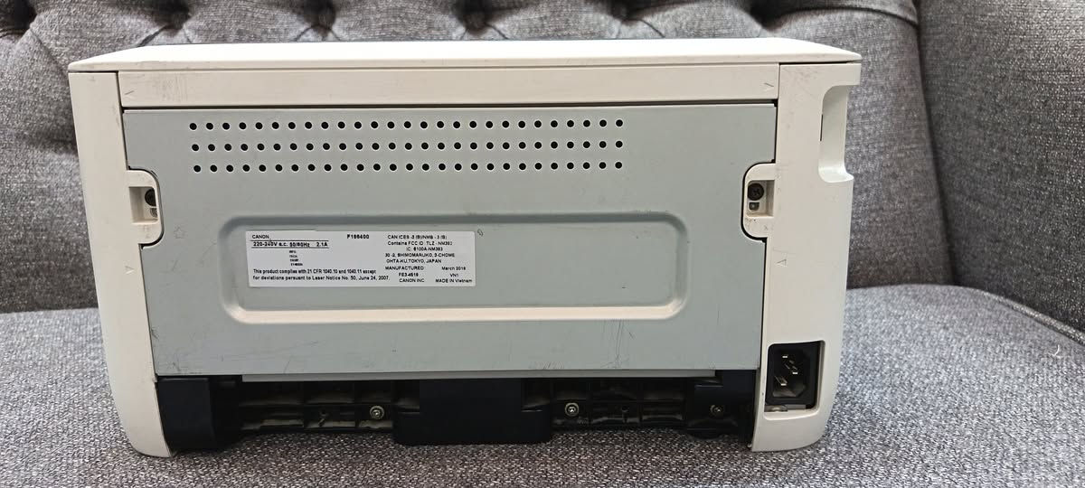 طابعه كانون LBP6030W بيها واي فاي  ليزري ابيض واسود الكاترج باودر سعره 10 الف يطبع 2000 نسخه وتطبع 20 نسخه بل دقيقه وتسحب من الموبايل والحاسبه نظيفه مال بيت ومداخله تصليح
بغداد الشعب
***********

