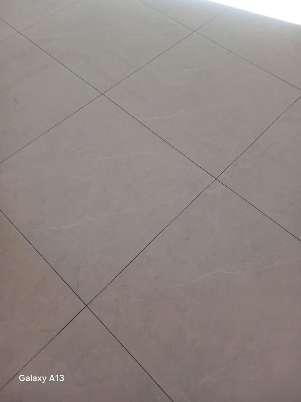 السلام عليكم خلفه سراميك مصري درجه اولى جميع انواع السيراميك مرمر وكاشي  وكل انواع السيراميك  
***********
