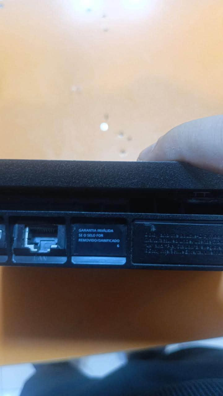 السلام عليكم
جهاز ps4 slim ذاكرة 1 تيرة وياه اربع اقراص وجوستكين الجهاز من اكول عليه نظيف ويلهث قليل بحقة لوك ستيكر طبعاً اونلاين اخر تحديث وياه UBS كاستر 850 جديد لوك صار سبوعين من مشتري يخبل الUBS هذا ومشغل وياه شاشة حجم خمسين رهيب 

للبيع كامل سعرة 350 

(جماعة ال300 لَحــد يجيني رجاءً الجهاز حيل نظيف لاحماوة ولاصوت كلش نظيف)

رقمي للتواصل ***********
بي واتساب مكاني واسط
