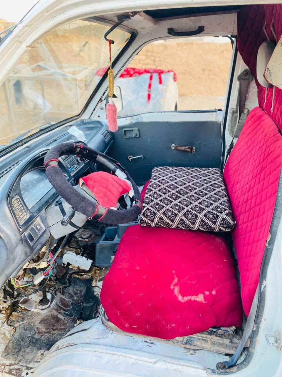 كيه فو لل بيع كير محرك شرط ويرمنيه جديده باتري جديده  تخم من كدام ومن ورا كله جديد سياره مسروف عليه خير من الله من فيس اصلي شرط رقم مبايل ***********
