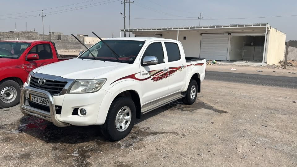 هايلوكس • ٢٠١٥ • فور ويل