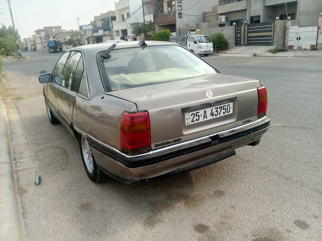 للبيع
اوبل اوميكا حجم 20 بلادي موديل 1991 اصل وفصل 
رقم دولي انكليزي جديد سنويه عضم عاج مشروع وطني جديده وبطاقة بانزين بشرط الوكالة وتحويل بشرط الكير ولمحرك بشرط الغرامات صدر امامي خلفي جديد تخم تاير ويل كروم بلادي باتري جديد مسجل وسمعات باور ستيرن 
ستيرن رياضي دشومه جديده كهربائيات كلها شغل سياره جديده بلواقع احلا منل صور مآل بيت ومال جناي سعرها 23 وبيها مجال بسيط عنواني كركوك//////////////////////////(/////***********////// وبلعافيه للياخذها
