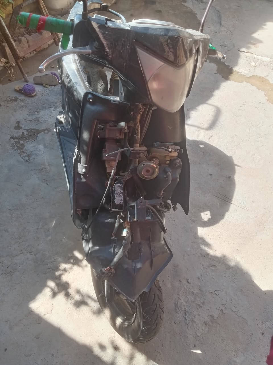 سلام عليكم دراجه ماكس مضلع ياباني الدراجه منزلها مال رمبه ماكينتها ما مفتوحه ابد كفاله كهربائياتها كلها كامله نقره سيلفي فقط يرادله كفرات او عقل عقلها مبيوق اعرضها ب 175 وبيها مجال مكاني بغداد الحسينيه ***********
