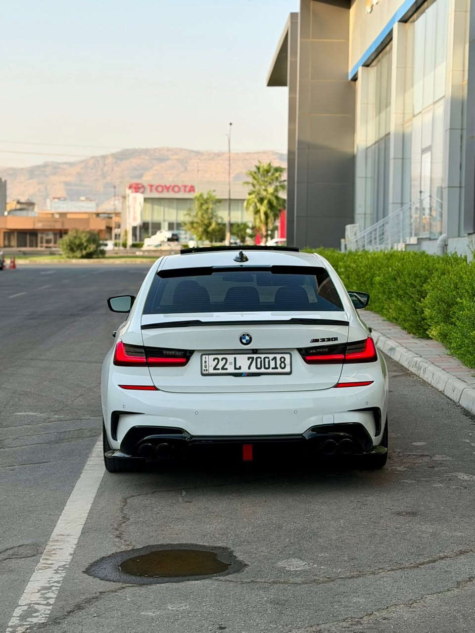 BMW 330i M 2022

M اصل بكج

ماشيه فقط ٧٠  الف ميل 
فول مواصفات M بكج اصل 
ويالة مختمه M دعاميات M ستيرن M
دفع خلفي 
سلايد
شاشة جبيرة 
ابل كاربلي وايرليس
ستيرن تدفيه 
داتاشوو
gestures bmw 
حساسات ٣٦٠
كاميره 
٤ وضعيات قيادة ايكو ، كومفورت، سبورت ، سبورت بلص
اكتف اكزوز وببكورن بلادي 
انارة داخلية محيطة متغيرة 
صندوق كهربائي شفط مع امكانية الفتح بتمرير القدم 
تبريد منفصل امامي وخلفي
انارة ترحيبية بالابواب
لايتات داينمك متحركة  وترحيبي زينون 
شفتات ستيرن 
كشنات خزن وكهربائية 
كشنات احمر بلادي 
كشنات تدفيه فول كهربايه 
وبعد هواي مواصفات 
تايرات جديدة وهزة وبراد وسنوية كلة جديد باسمي وتحويل ثاني يوم 
سعر ٢٢٨$  وبيها مجال 
اضافيات هوايه ب سياره اربع كزوز كاربون ام باكج 
مكان سياره دهوك 
رقم واتساب ***********
————————-
ضرر بي باب خلفي و نص جاملغ و ٣ باب تبديل شريكه بدون دواخل ايرباك بس تكمه راجع سيستم 
حادثها بس شخط
