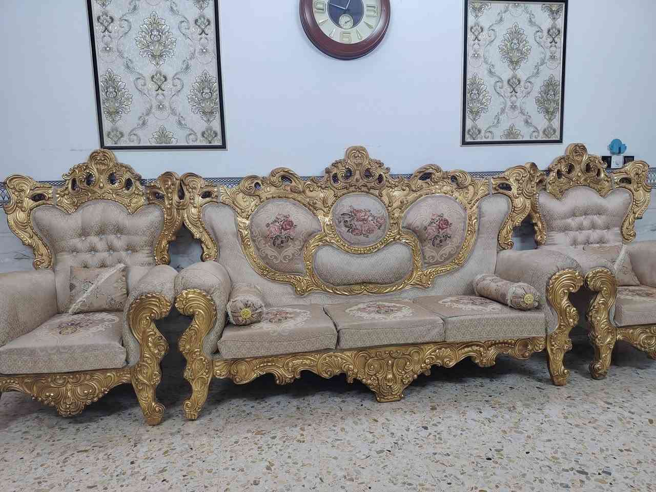 للبيع لتواصل على الرقم ***********
