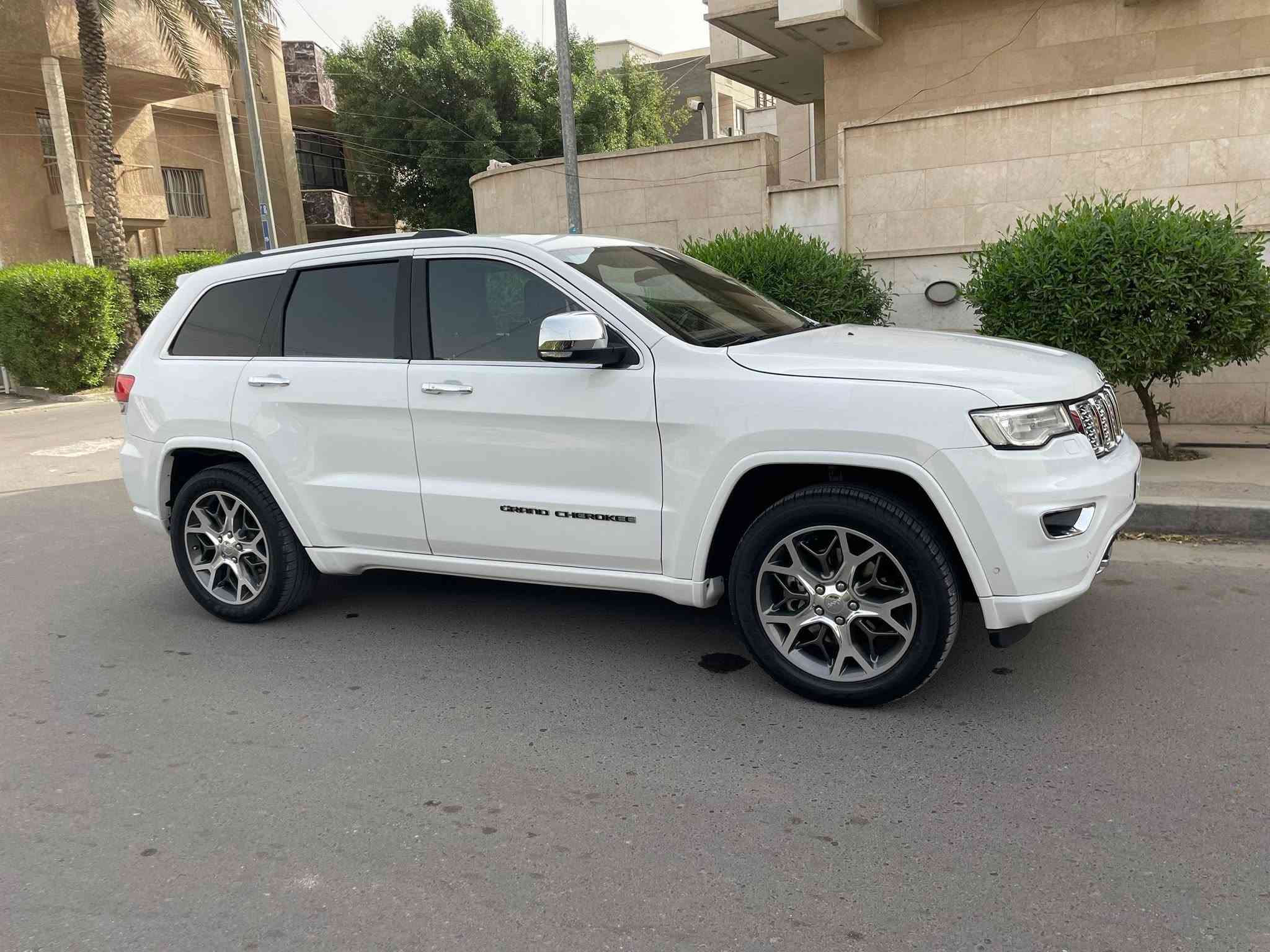 جيب أوفرلاند • ٢٠٢٠ • ٦ سلندر