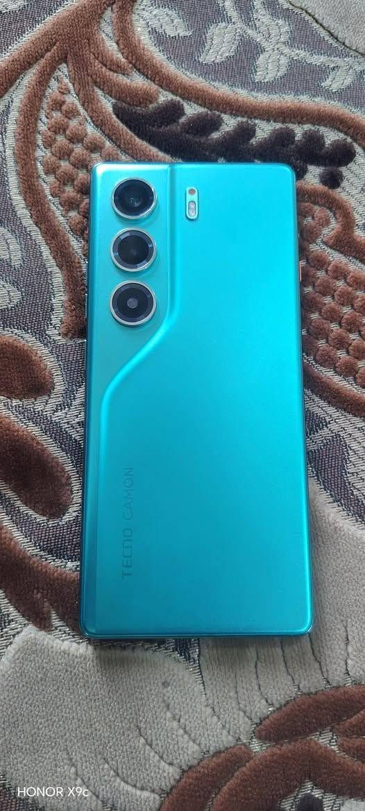 سلام عليكم جهاز تكنو TECNO CAMON 40 نضافه 97من ميه جهاز مكفول من كلشي صيانه ماداخل السعر 300 الاستفسار اتصل ***********

نص مكتوب في الصور:
- HONOR X9c