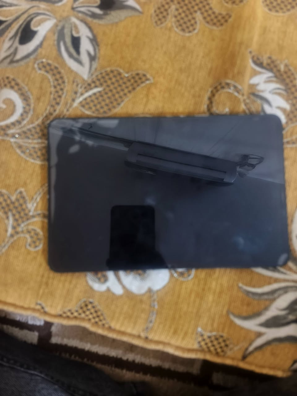 ايباد • بطارية ٩٢٪ • كامل ملحقات