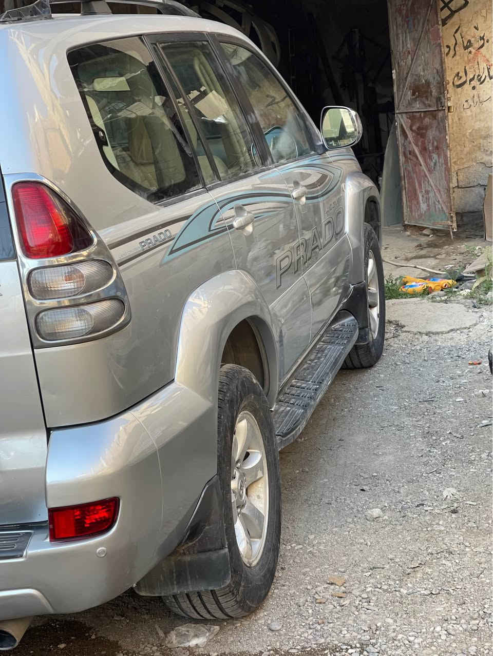 تۆیۆتا پرادۆ مۆدێل٢٠٠٧
بێ بۆیاخ بێ کاڵ هیچ کاڵبونەوەیەک سەیارەکە زۆر پاکە و توند و تۆڵە تەقەو رەقەی نییە 186 هەزار رۆشتوە و سەیارەکە هی مەعرەز نییە و هیلاک نییە
سەنەوی و هەموو شتی تازەیە تا ٢٠٣٠ و بەناوی خۆمەوەیە 
سەیارەکە تەبرید مەرکەزی و تۆماتیک و ناو فۆرمیکا و
 چوار بستۆنە
سەیارەکە لە روو جوانترە ناوی لە دەری جوانترە 
لە نزیکی سلێمانیە  و سعریشی ١٤٢ وەرەقە و معامەلە  گۆرینەوەش لەسەر دڵ گرتن
ئەگەر موشتەریش نیت رەحمەتت لێبێت سعر تاقی مەکەوە 
رەقەم
*********** السليمانية, العراق
