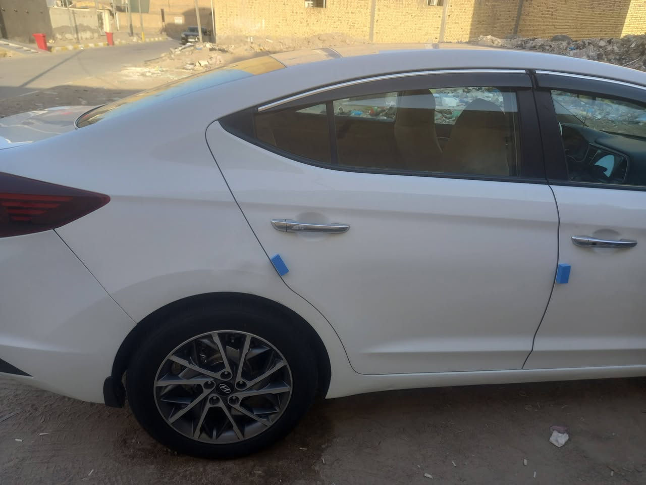 إلنترا خليجي ٢٠ فول واحد على واحد السياره كفاله عامه ما عدا البنيد بي صبغ مكينة كير حداديه تبريد جاهزه السياره حره تحويل السنويه ٣١ المكان ناصريه حي اور السعر ١٤٨ وبيها مجال تلفون ***********
