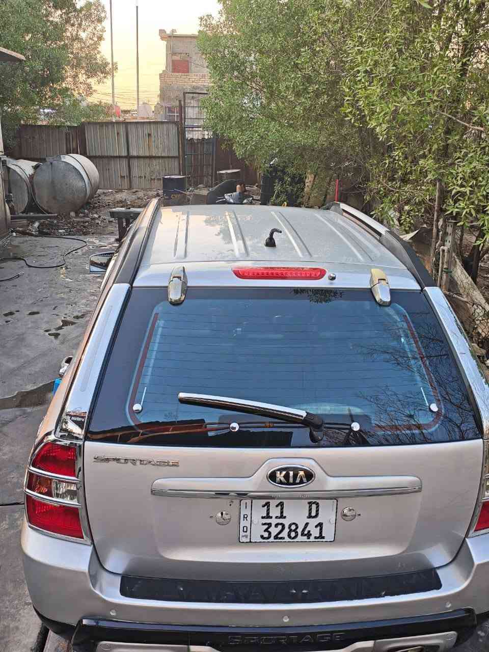 اسبورتج موديل ٢٠٠٩
كفالة ما عدا الدعاميات صبغ 
سيارة نضيفة جدا 
موقعه بغداد  السعر ١١٣$
للاستفسار ***********
