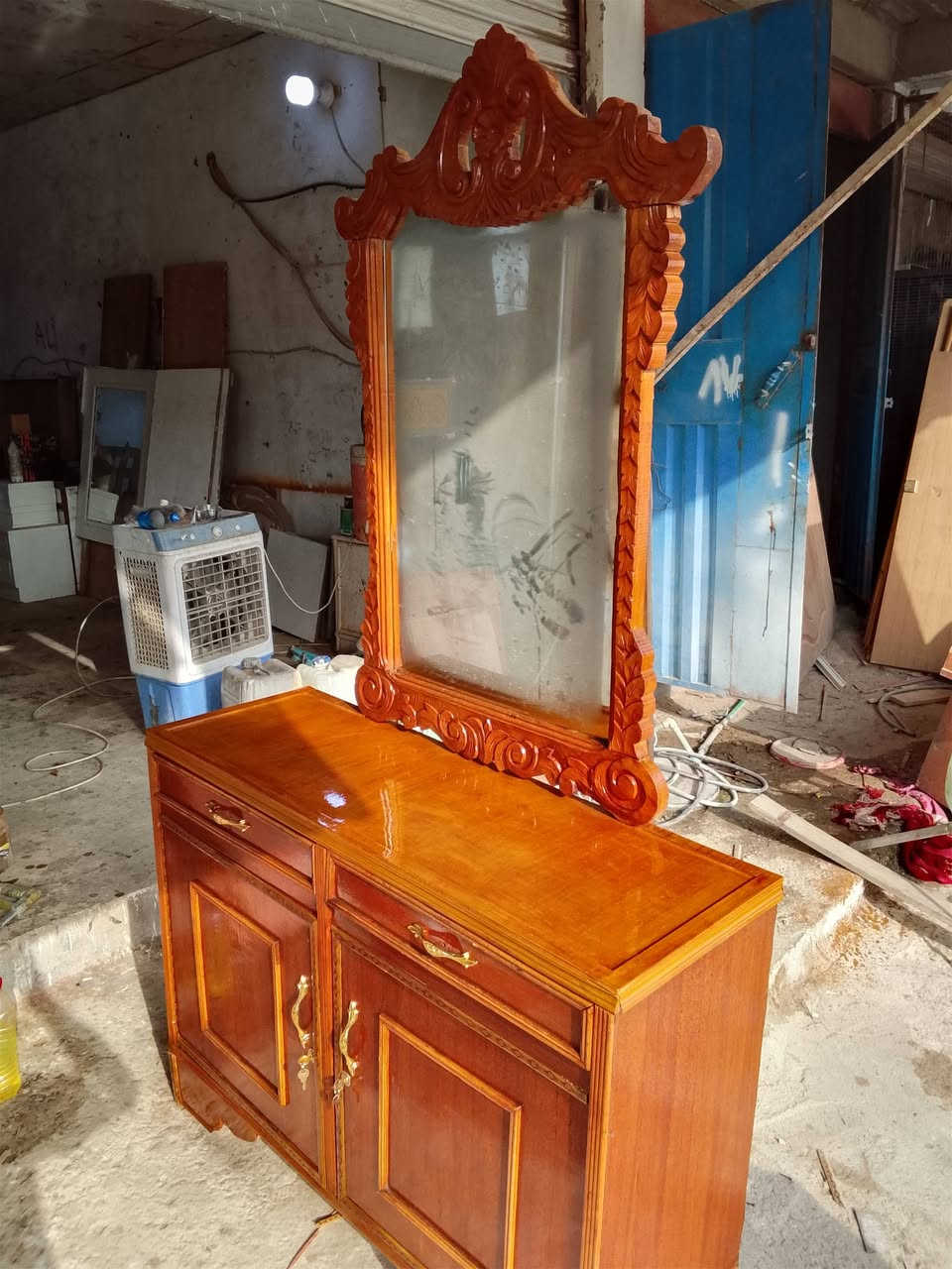 ميز مراية • نضيف • حلة ابو غرق