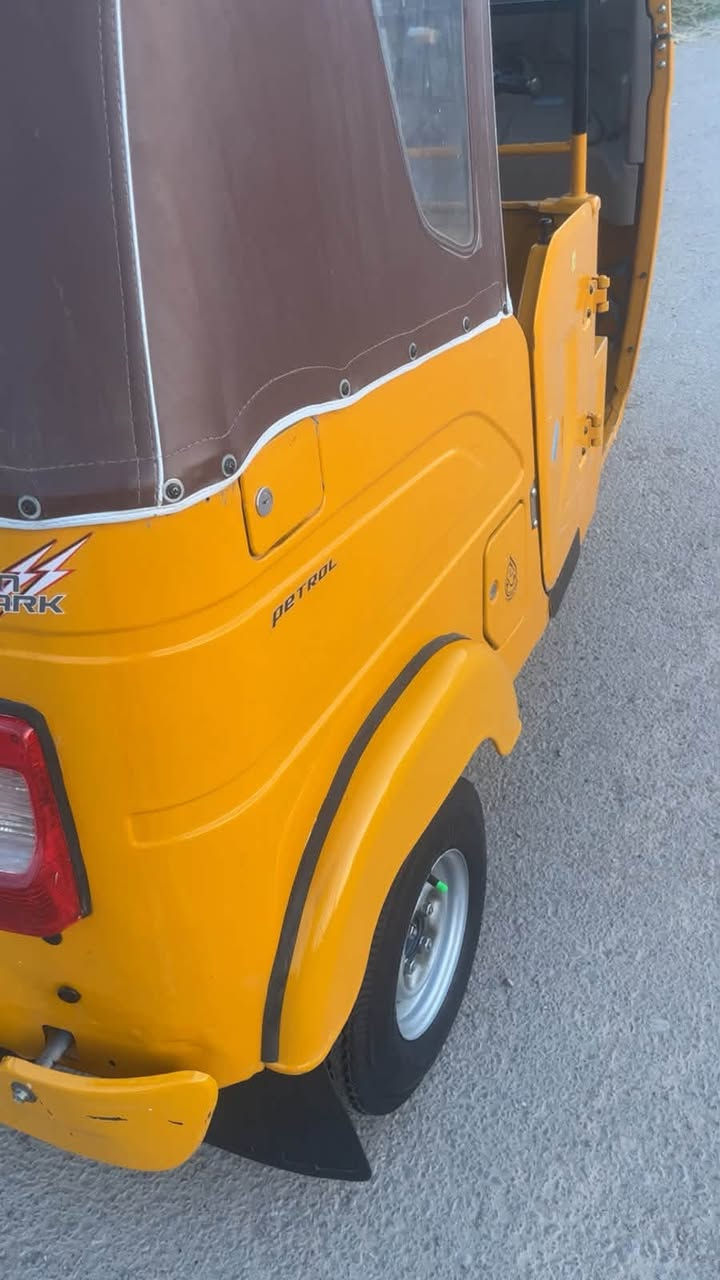 سلام عليكم ٢٠٢٢ للبيع مكفولة عدة الدوس ديالى بعقوبة ***********
