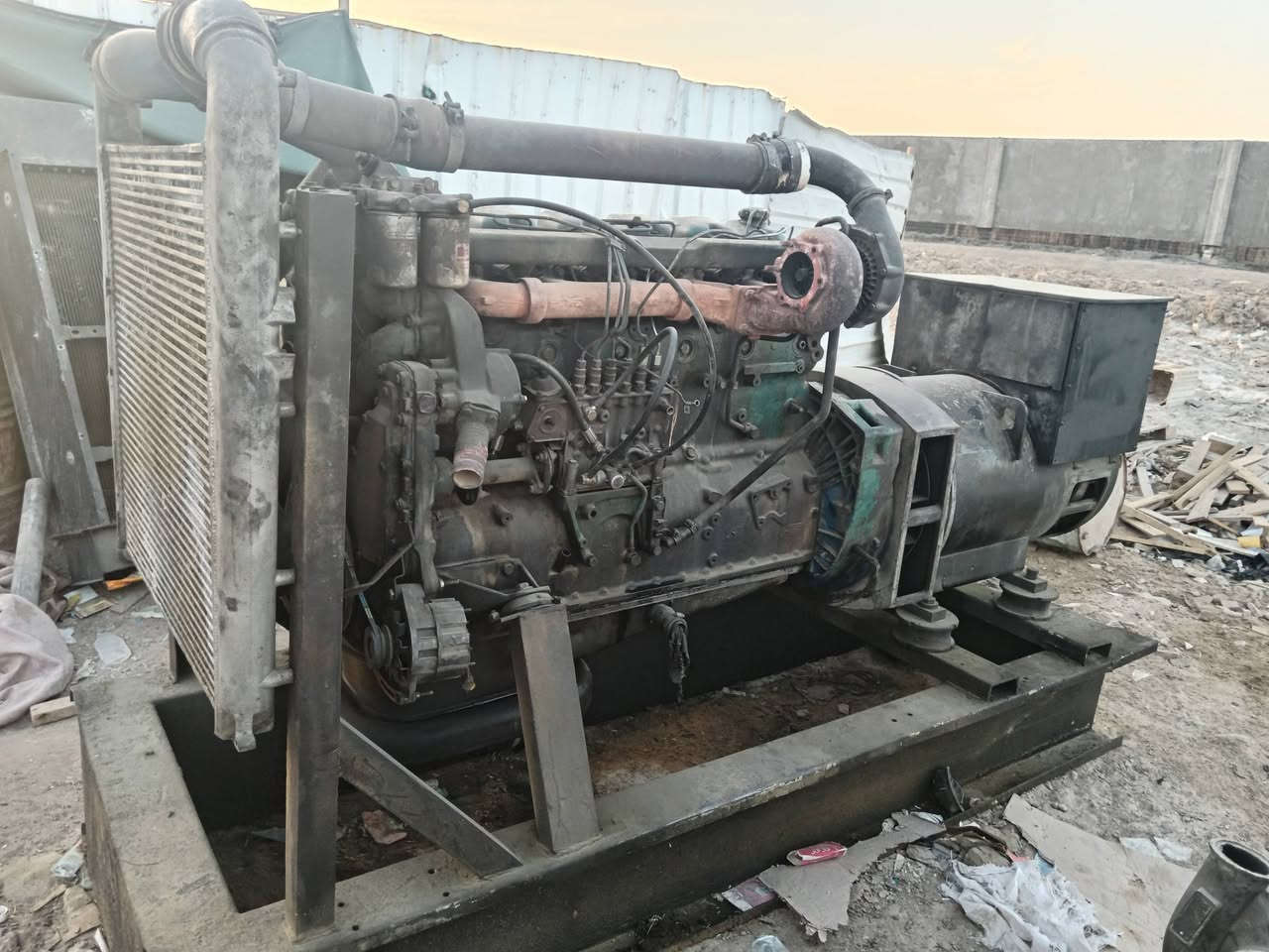 مولدة فالفو ١٢٢ صاطرة توليد ٢٥٠ بلادي للبيع ت ***********
