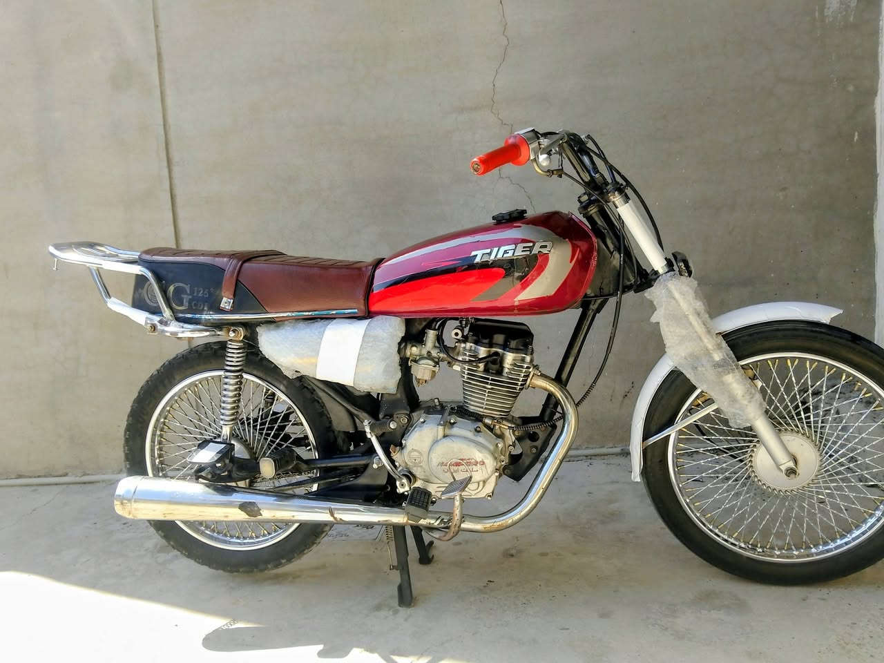 نامي بروو 2020 نفخ ماروني 👍🏍️
محرك وكير شرط لاصرف ولا عيب مثل ساعه مكينه ناعمه 
تايرات وياله نضيفات مابيهم عيب 
صالنصه فووول كاتم 
تانكي كشن جديدات بلادي 
بريكات فول امامي خلفي دراجه سياقته حلوه مال جناي 
سعر قفل من الاخير 290 حته لاتعبني ولا تعبك رجاا موصل 250 مابعته لئن جوه سوك ابيعلك لاتجي تكولي شبيها مابيها تفاصيل كدامك اقراها وتفاهم مكاني كركوك حي بدر 
مو شراي لاتعلق وتكسر بحلال عالم هاذه قفلي وبكيفي
