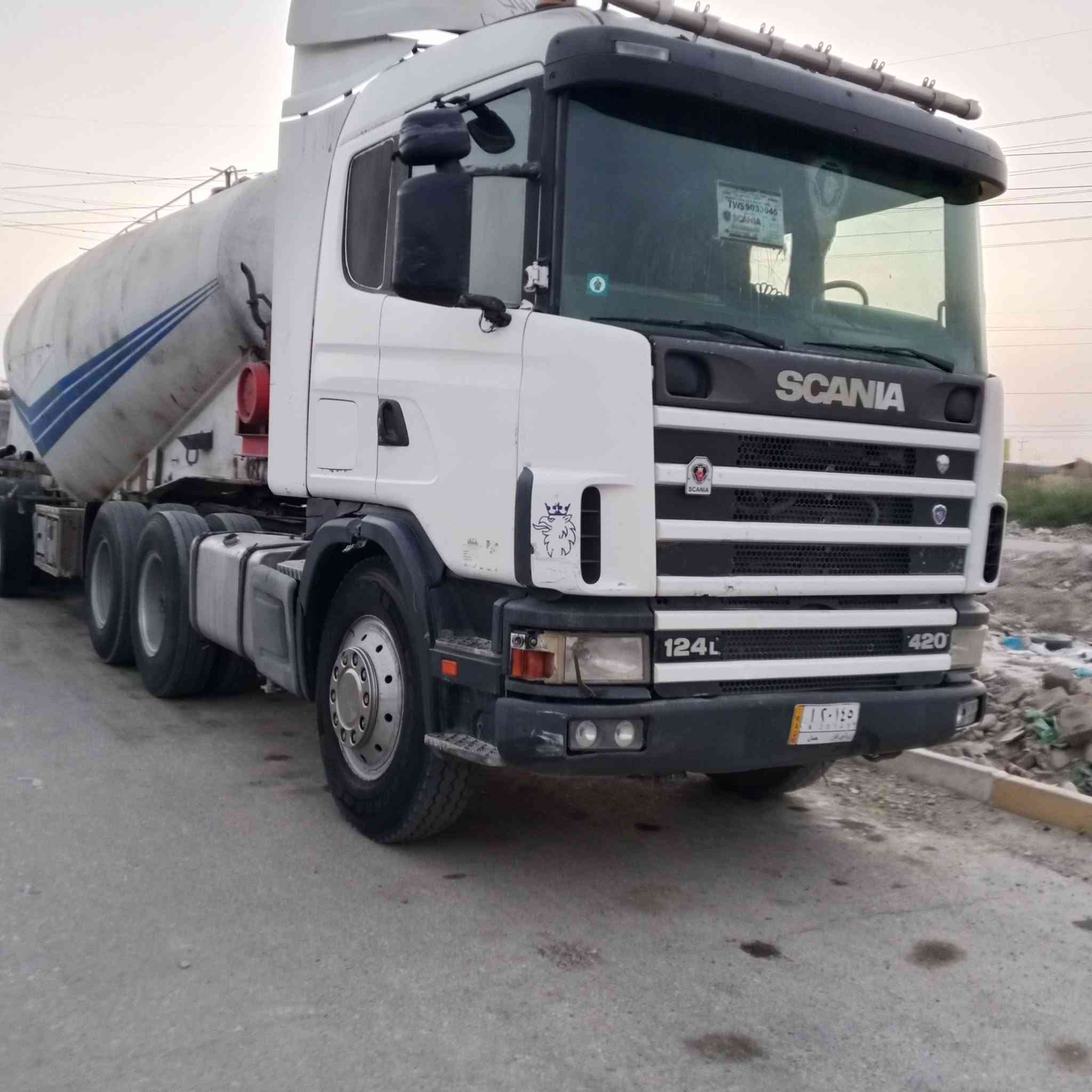 سلام عليكم سياره البيع بس راس مديل 2004  مكينه 420 انجكتر كير 3/3 حجم 900 قماره شاصي مكفوله تخم تاير رقم ذي قار بسمي بل سنويه قلاب السعر 325 الاستفسار اكثر ***********
