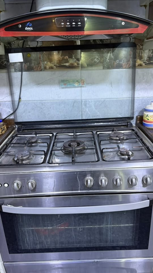 طباخ مستعمل للبيع نظيف جداً
ب150 الف
***********

