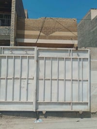 بيت 100متر للايجار شارع ابو حمد  رقمي 07766442400