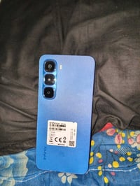 Infinix HOT 60i للبيع جهاز نضيف كلش ذاكره128بطاريه5160  السعر200وبي مج...