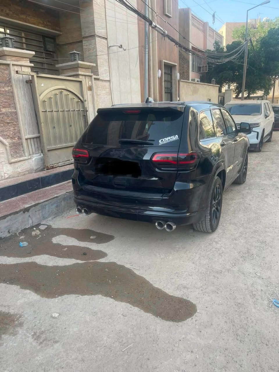 سلام عليكم جيب جراند شيروكي موديل 21   البيع بيه ثلاثه قطع صبغ بدون لغد ولا شاصي فتحه سياره بلاك توب محدث اس سعر سياره 210 رقم *********** مكان سياره بغداد
