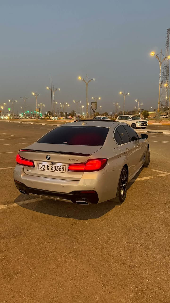 بي إم دبليو 530i • ٢٠٢١ • رقم اربيل