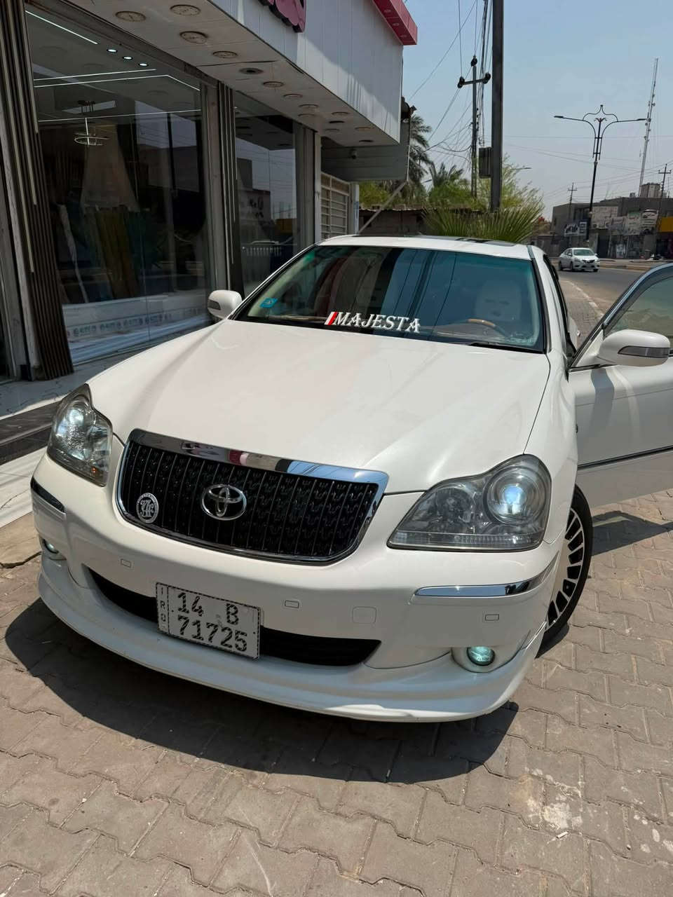 سياره ماجسته V8 ستندر 

سياره فول مواصفات 1/1 
5 دكم يم الكير + 12 دكمه تابوت خلفي
سياره معروفه مواصفاته سياره تبريد 3 قطع 
تبريد خلفي + ثلاجه + فتحه سقف + دواخل صاج عسلي +غرفه جلد بيجي + سترين كهربائي + كشنات كهربائيه خلفي امامي + حساسه امامي خلفي بلاديه+ كامره خلفيه بلادي+ مريه تحكم + امرايه ام الاشاره+ دعاميه رياضي + جوبلس +جهاز جوبلس+ ويل مارسيدس ماي باخ +لحيه امامي+ خلفيه +سبايدر جامه+ برده خلفه + بردات أبواب 

سياره مزاد كمركي تسجيل جديد رقم بصره تحويل ثاني يوم سياره بسمي سياره جديده معنى كلمه ما تعوبه حدتيه جديده كير مكينه

السعر 180 ورقه وبيه مجال لشراي 

العنوان البصره ابو الخصيب منطقه السبيليات 

***********
***********
