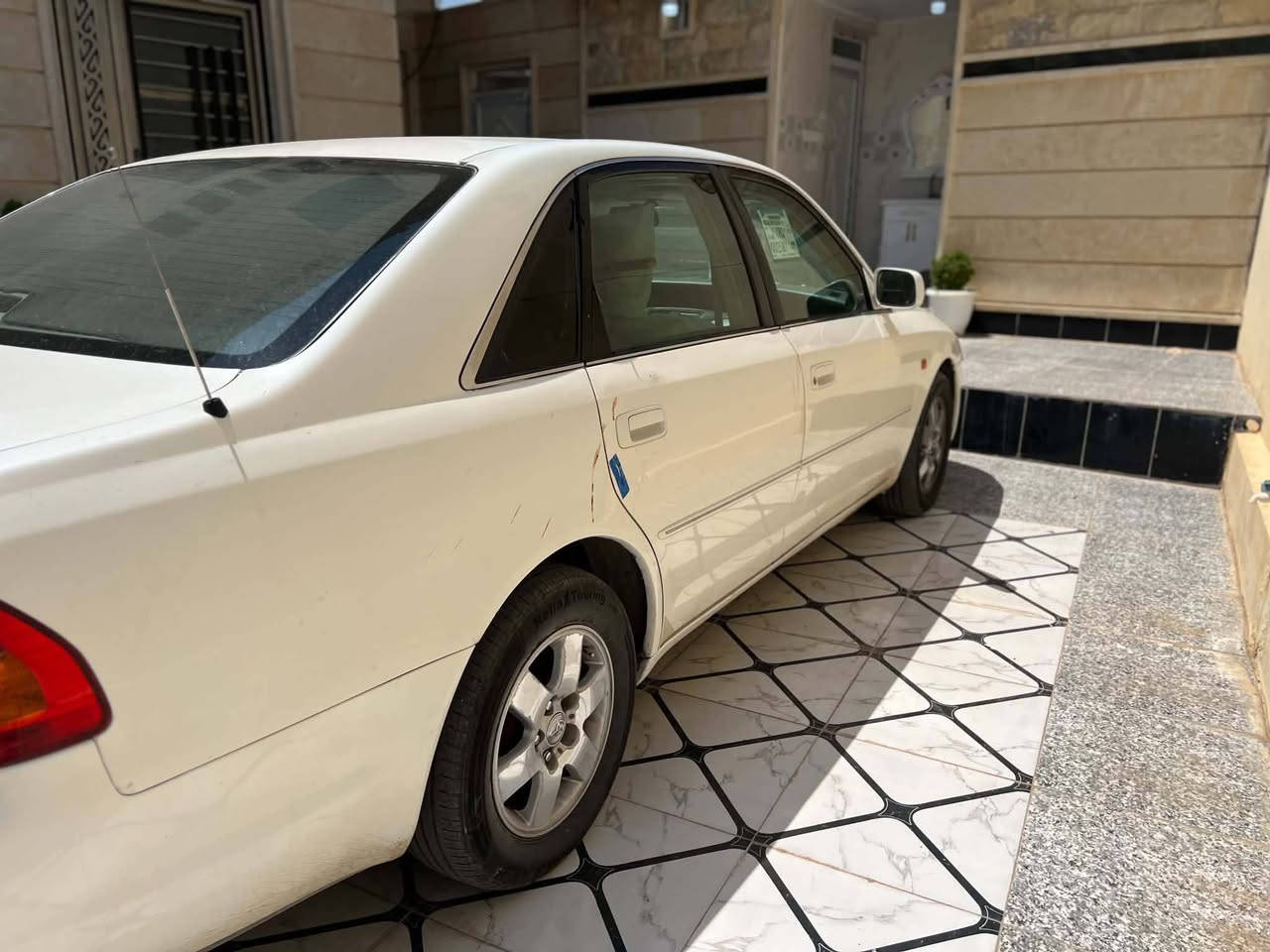 افلون 2001 رقم سليمانية مكفولة كفالة عامة فقط شبر صبغ قرب قبق البانزين.. السعر 95 نقد سيارة جاهزة أي نقص مابيها  . 
اذا مقدمة زينة 50 او 60 ورقة والباقي قسط اقل شيء 5 ورقات بالشهر السعر يختلف  .
***********
***********
@إشارة
