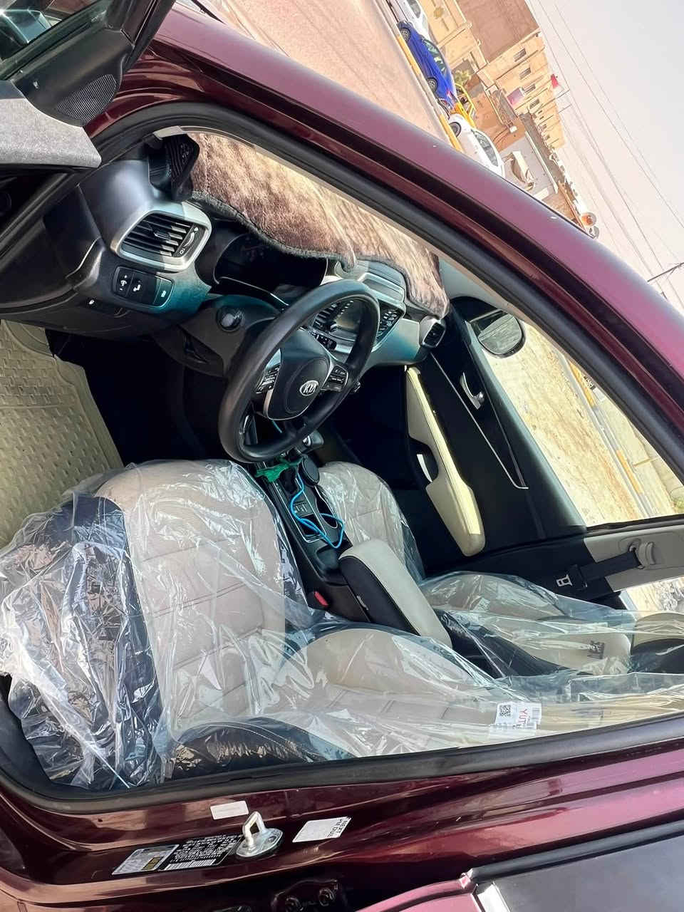 السلام عليكم سياره سورنتو وارد امريكي مديل 19 سياره تخم تاير جديد حداديه جديده تبريد جديد سياره احلا من صور دوشمه جلد شاشا جبيره سياره سويج مو بصمه مكينته 6 سلندر سياره بيهه جاملغ وبنيد وشبر باب صندوك سعر السياره 155 وبيهه مجال رقم الهاتف( ‪***********‬)  مكان السياره البصره تصل وتدلل

