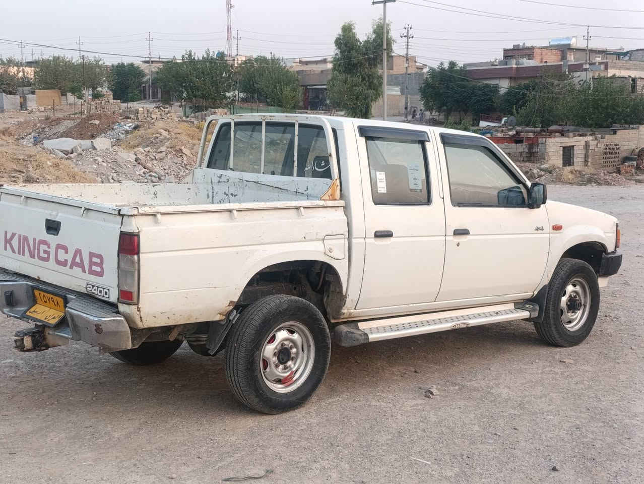 نیسان مۆدێل 1990سەنەوی بەسەرچووە بەشەرتی تەحویل گێڕوو مەکینەو ئەکسلی بەشەرت کۆبۆنی بەنزینی هەیە دەعموو لێدارانی نیە سعری 39گەڵاو کەمێ مەجال شۆێن تەکیە ***********
***********
