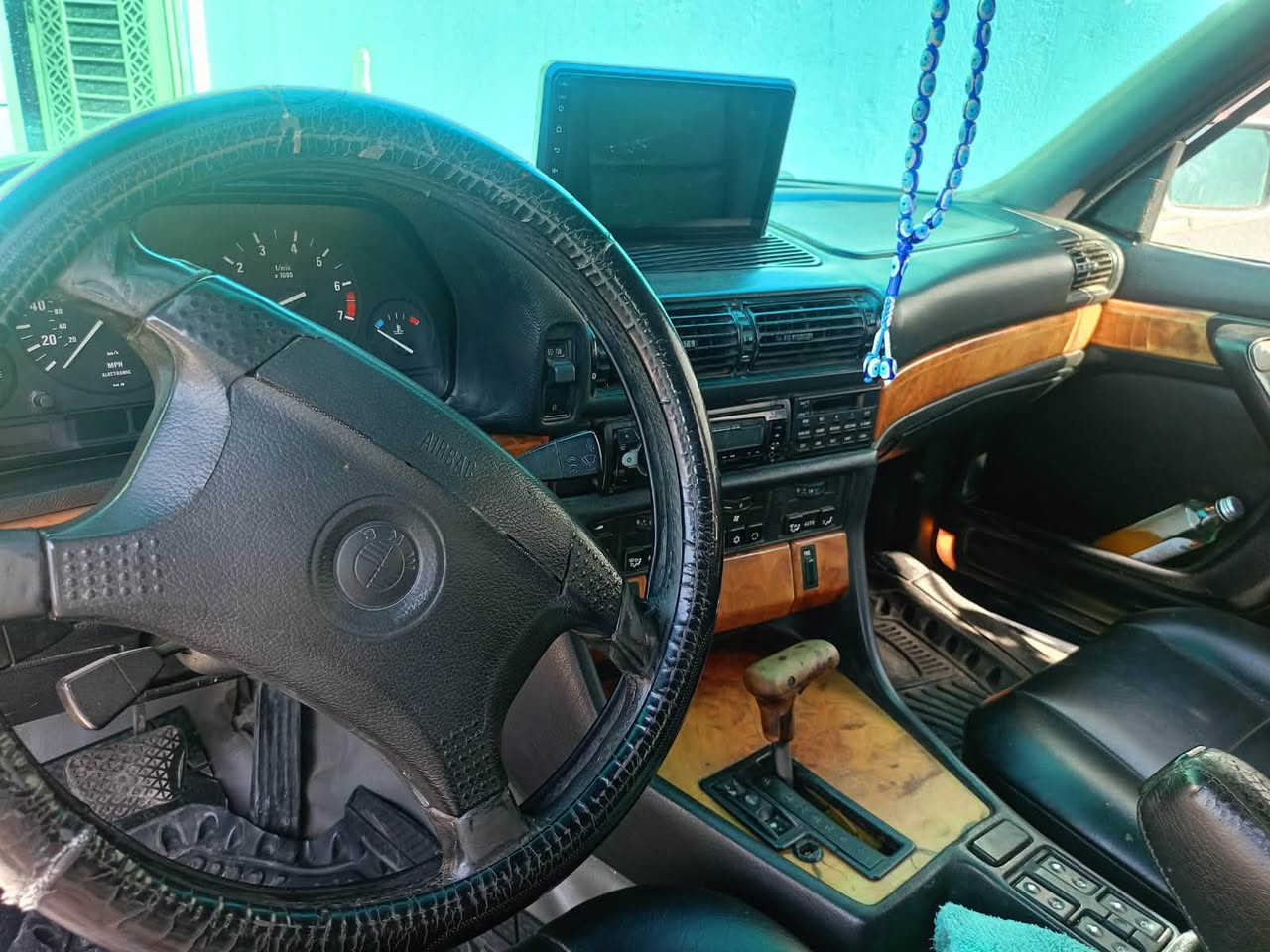 بي ام دبليو ١٩٩٤ • V8 • رقم بصرة