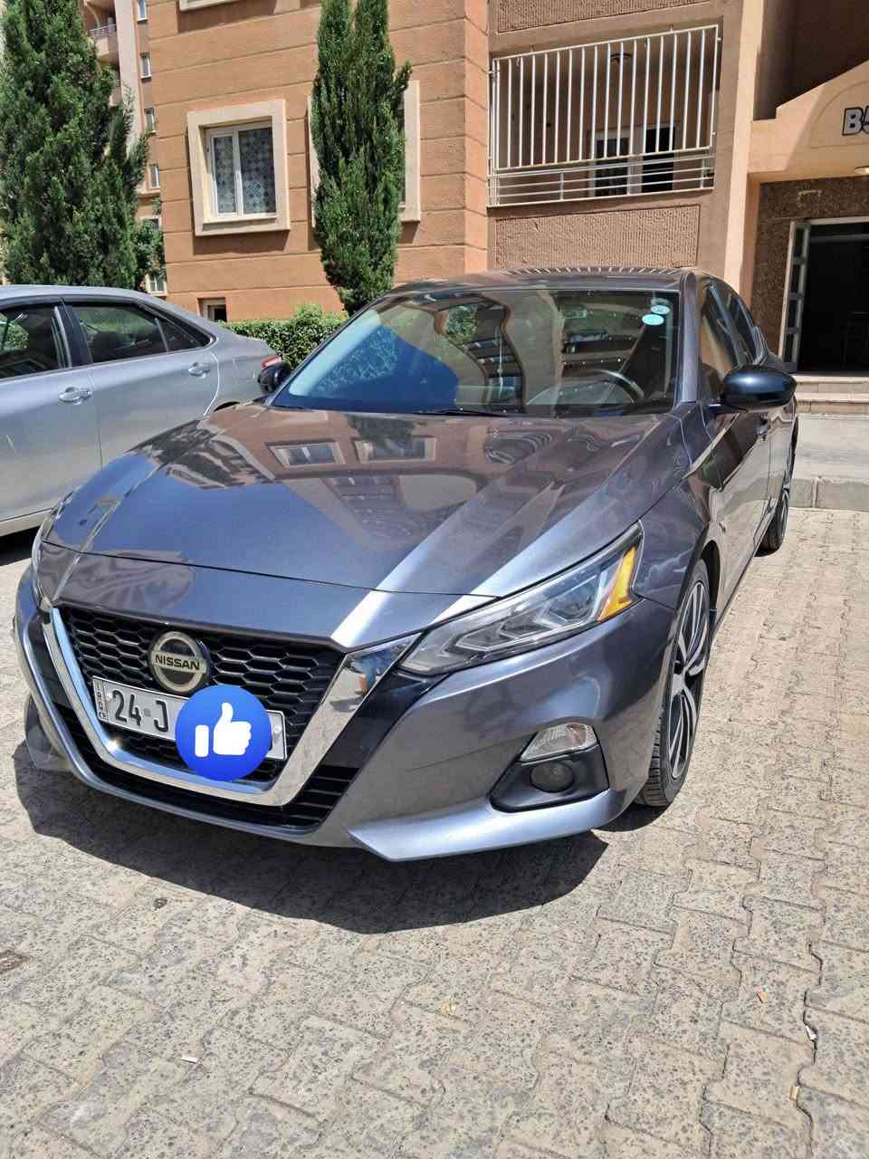 التيما 2022 SR ضررها بسيط بدون دواخل بدون ايرباك
ماشية 72 الف 
تخم تاير جديد 
سنوية 2028
تحويل بشرط
مكان السيارة دهوك
ضرر موضح بالصور الجاملغ مبدل وبيها باب الخلفي جهة النفر كلير
سيارة حلوة ونظيفة محافظ عليها ملتزم بالصيانة وتبديل دهن الكير كل 50 الف
للتواصل
 ***********
