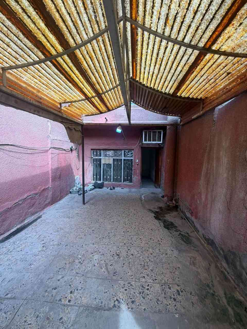 الشعب شارع عدن • ٨٠م • غرفتين